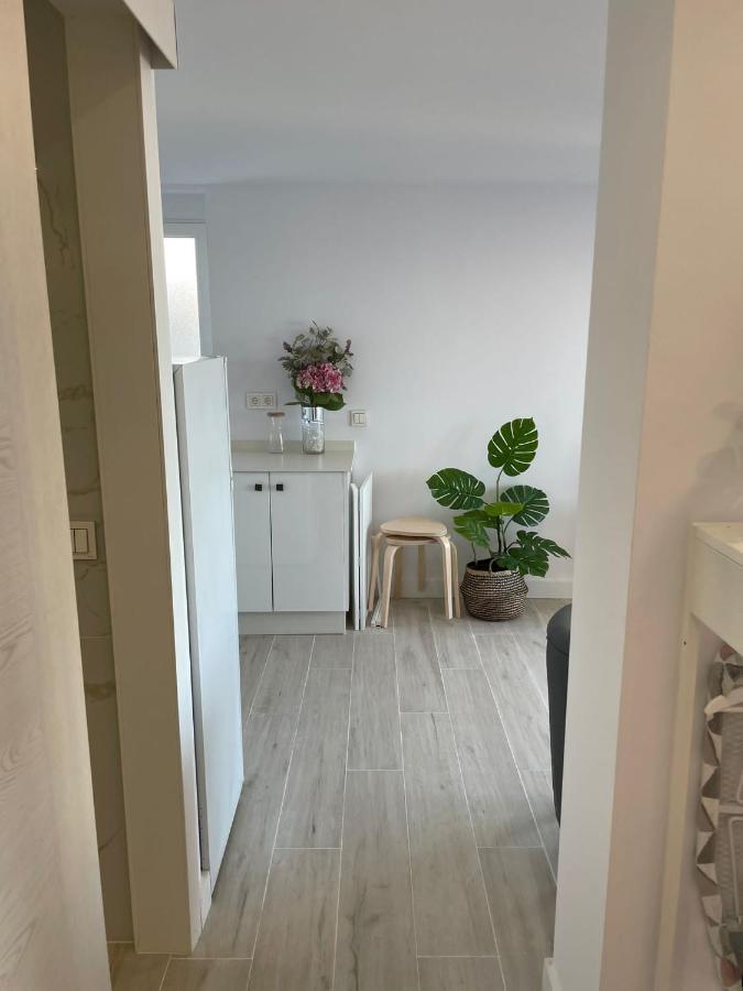 Apartamento Tres Banderas إِستيبونا المظهر الخارجي الصورة